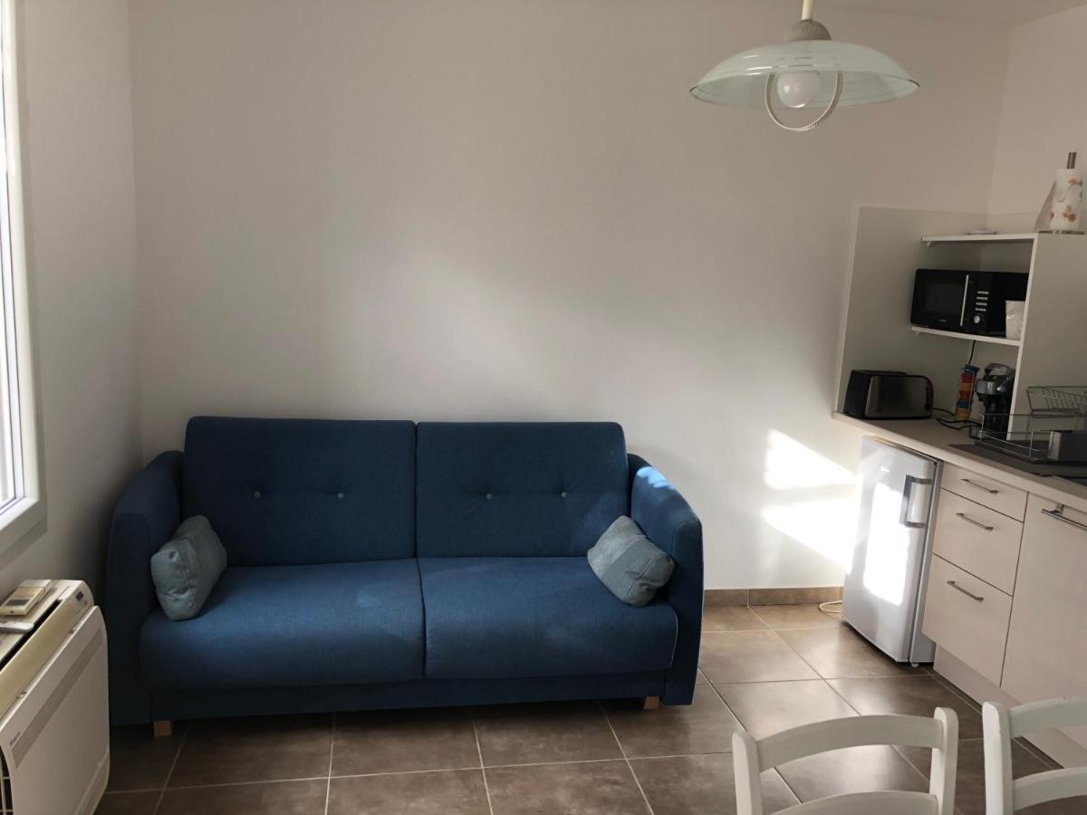 شقة Aux 3 Domaines T2 Avec Terrasse Hyères المظهر الخارجي الصورة