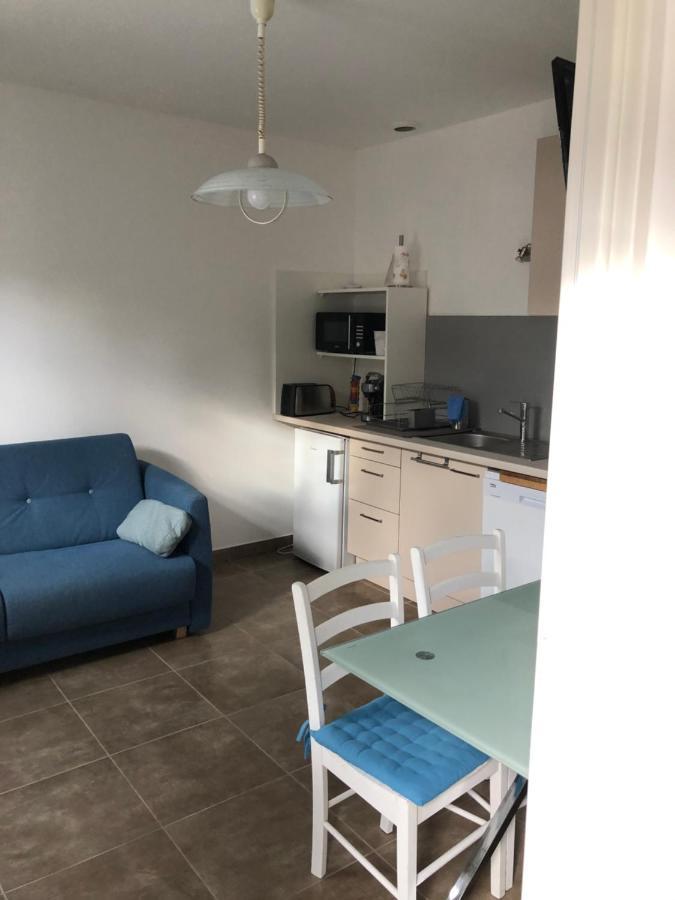 شقة Aux 3 Domaines T2 Avec Terrasse Hyères المظهر الخارجي الصورة