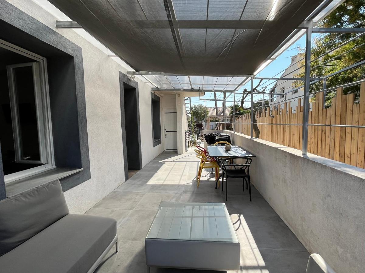 شقة Aux 3 Domaines T2 Avec Terrasse Hyères المظهر الخارجي الصورة