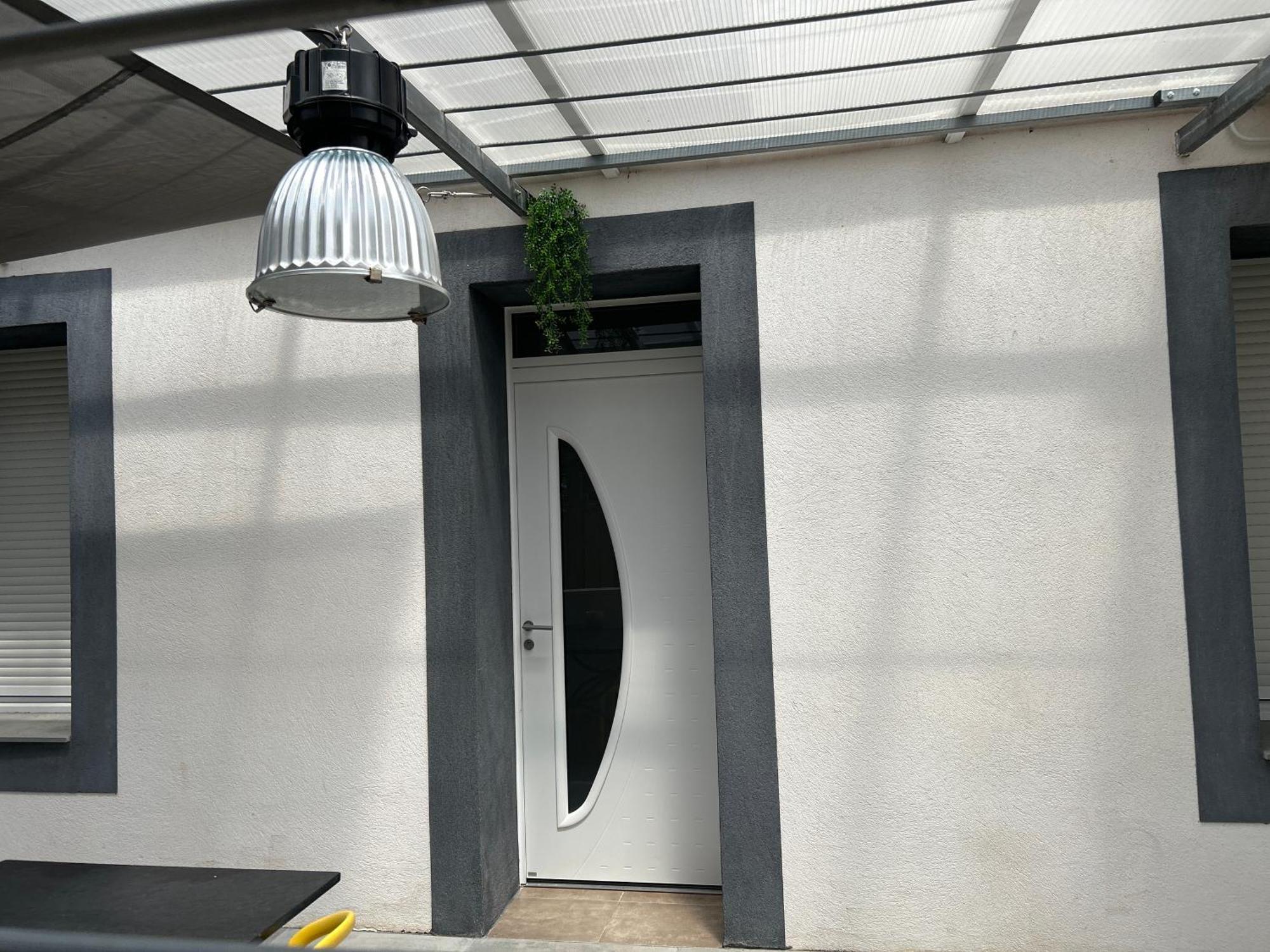 شقة Aux 3 Domaines T2 Avec Terrasse Hyères المظهر الخارجي الصورة